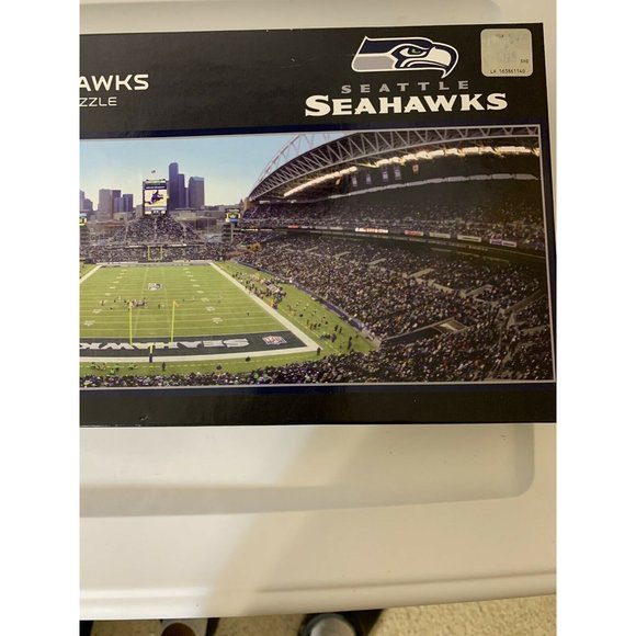 New MasterPieces NFL Seattle Seahawks 1000‎ Piece Stadium Panoramic Jigsa… - Picture 7 of 7